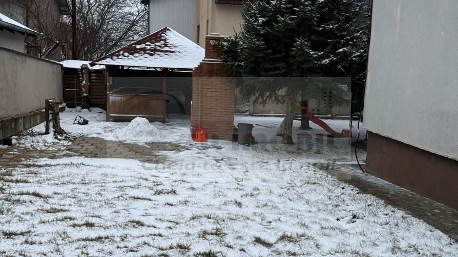 Apartament cu 2 camere si curte - Popas Pacurari, V. Lupului - 450€ - Poză 9