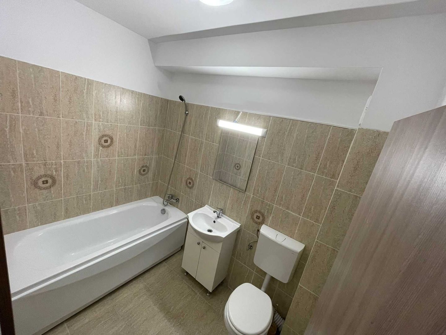 Apartament De Inchiriat | 2 Camere | 50 mp |  Buna Ziua | Parcare Inclusa - Poză 6