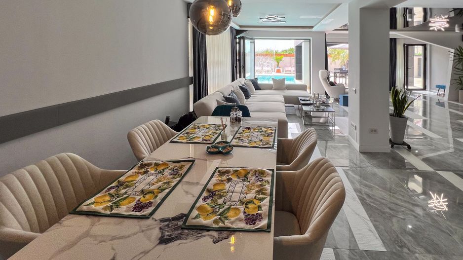 NEW VILLA TO RENT |  Vila premium cu piscina și jacuzzi încălzite - Poză 28