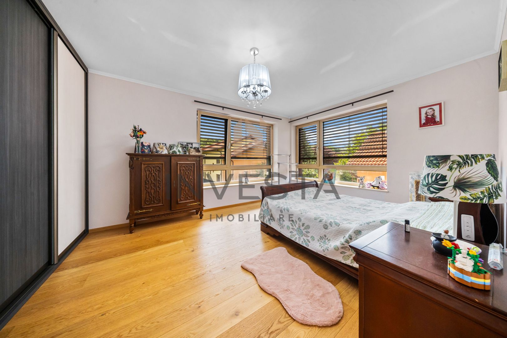 Vila exclusivista cu design elegant si eficienta energetica, Faget - Poză 8