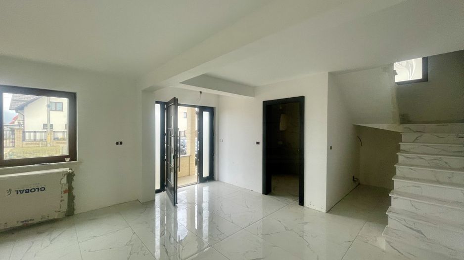 CASA INDIVIDUALA MODERNA | 600 MP TEREN | GARAJ | RADAUTI - Poză 4