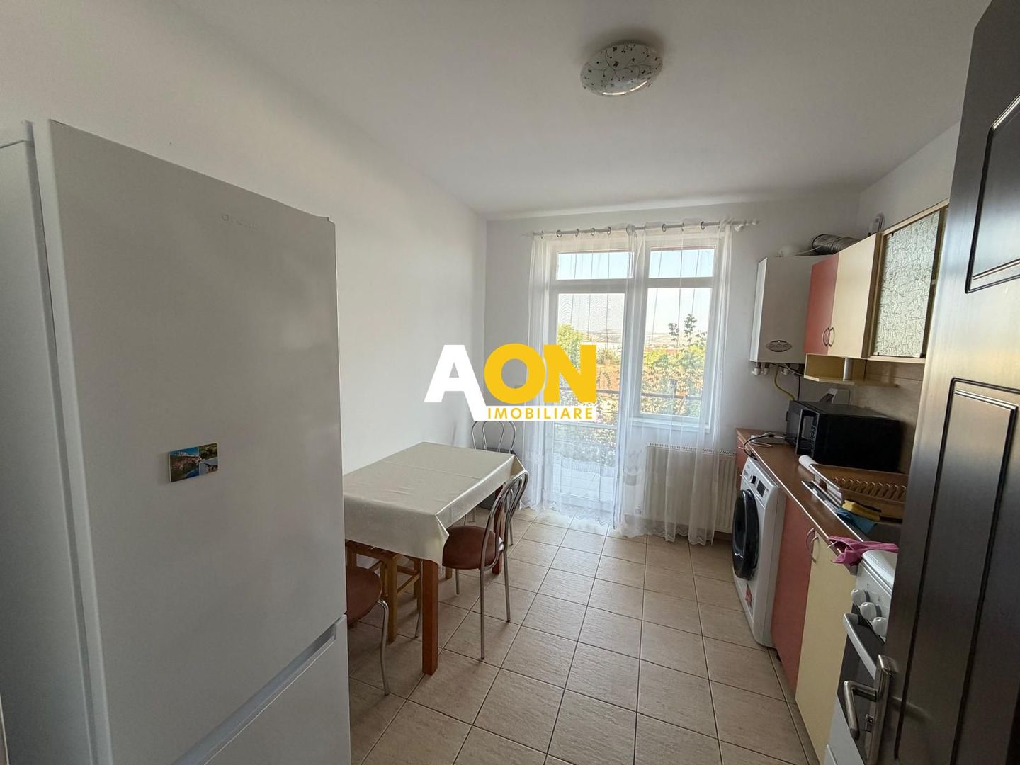 Apartament 2 Camere, Bloc Nou, Zona Cetate - Poză 7