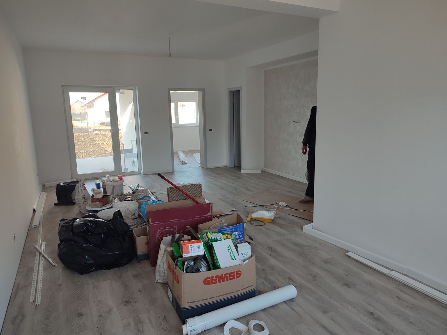 Sacalaz, 1/2 Duplex pe Etaj, 4 Camere,2 Bai,Terasa Acoperita - Poză 5