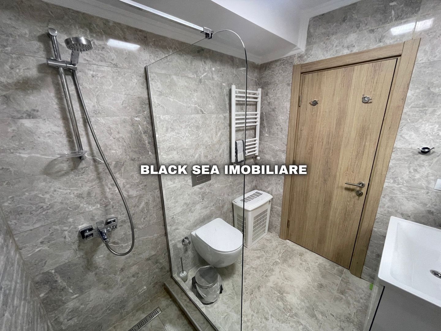 Apartament 2 camere cu vedere la lac | Solid Residence Butoaie - Poză 14