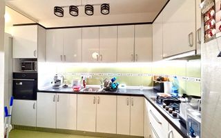 Oportunitate - Duplex 5 camere, pozitie centrala - Sacalaz - Poză 3