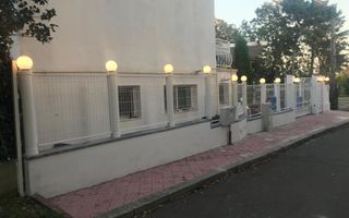 Proprietate ideală pentru locuință și afacere turistică în Eforie Nord - Poză 18