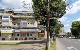 Spațiu comercial ultracentral, 200 mp singurul vad 100% pietonal Roman - Poză 5