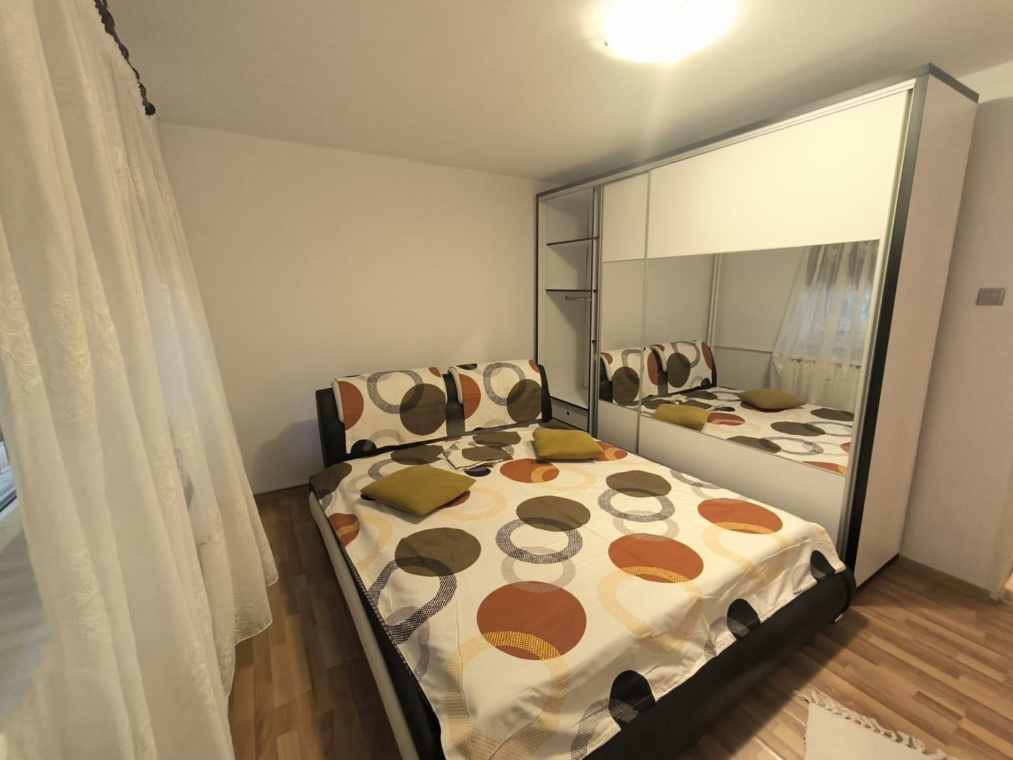 3 camere Vitan-Nerva Traian-Octavian Goga - Poză 3