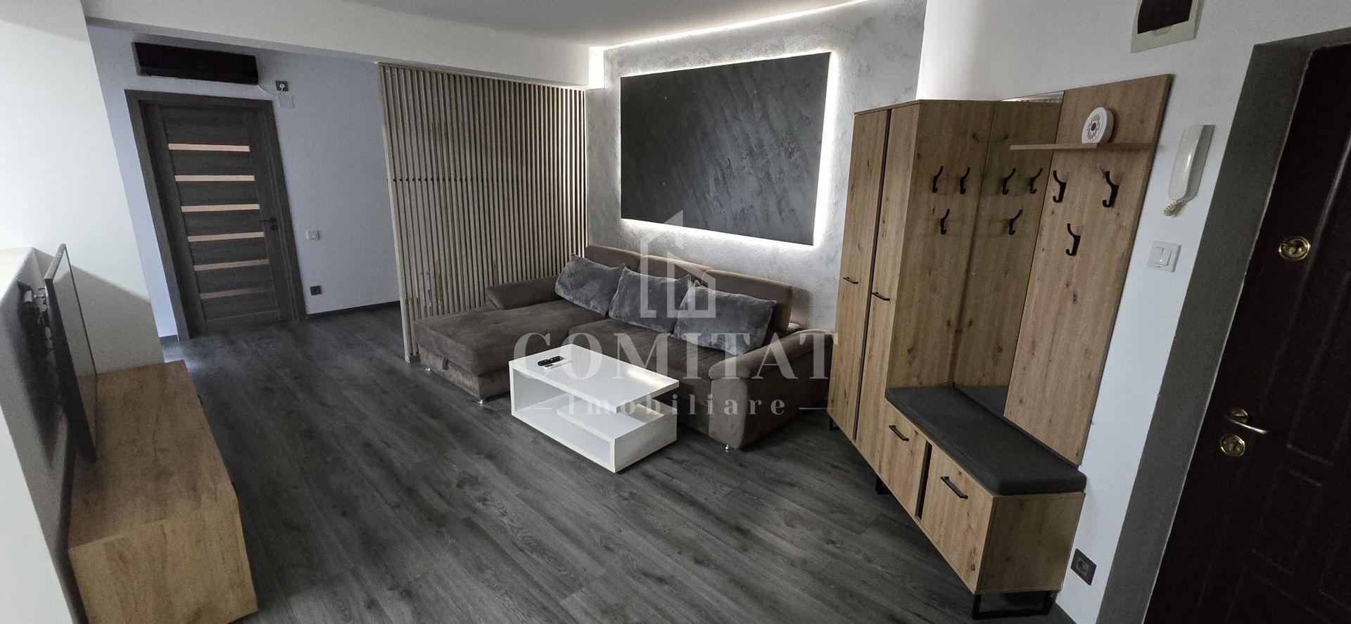 Apartament la cheie | Etaj intermediar | Zona Hotelului Paradis - Poză 1