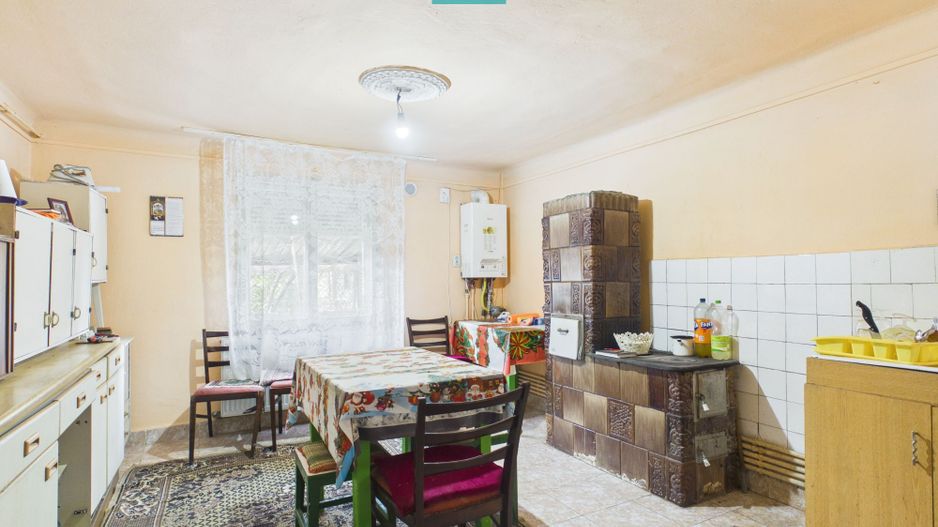 Casă din cărămidă 6 camere – Ineu - Poză 14
