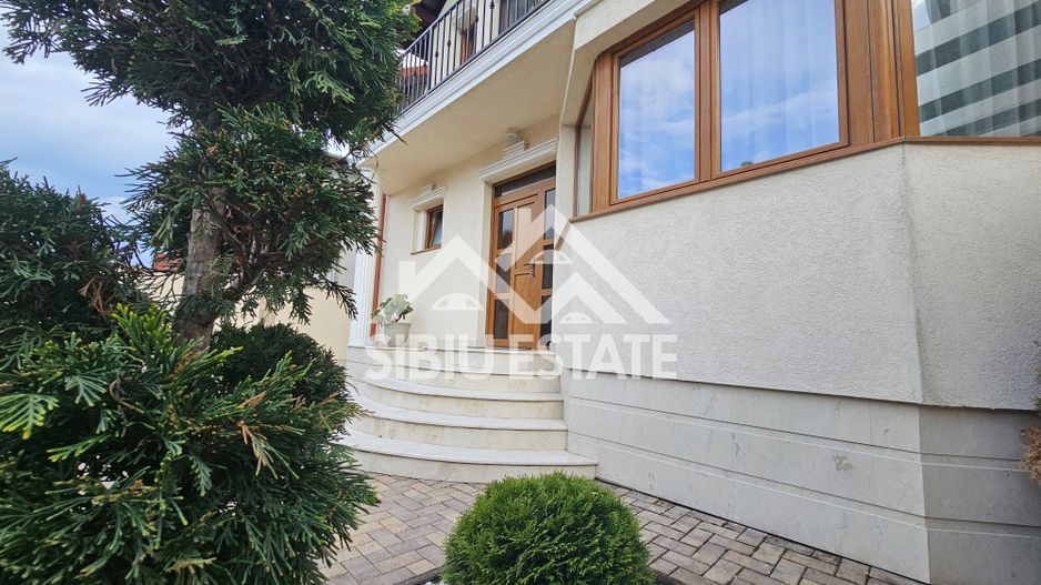 Casa 4 camere Sibiu dotari bune, pivnita, terasa - Poză 1