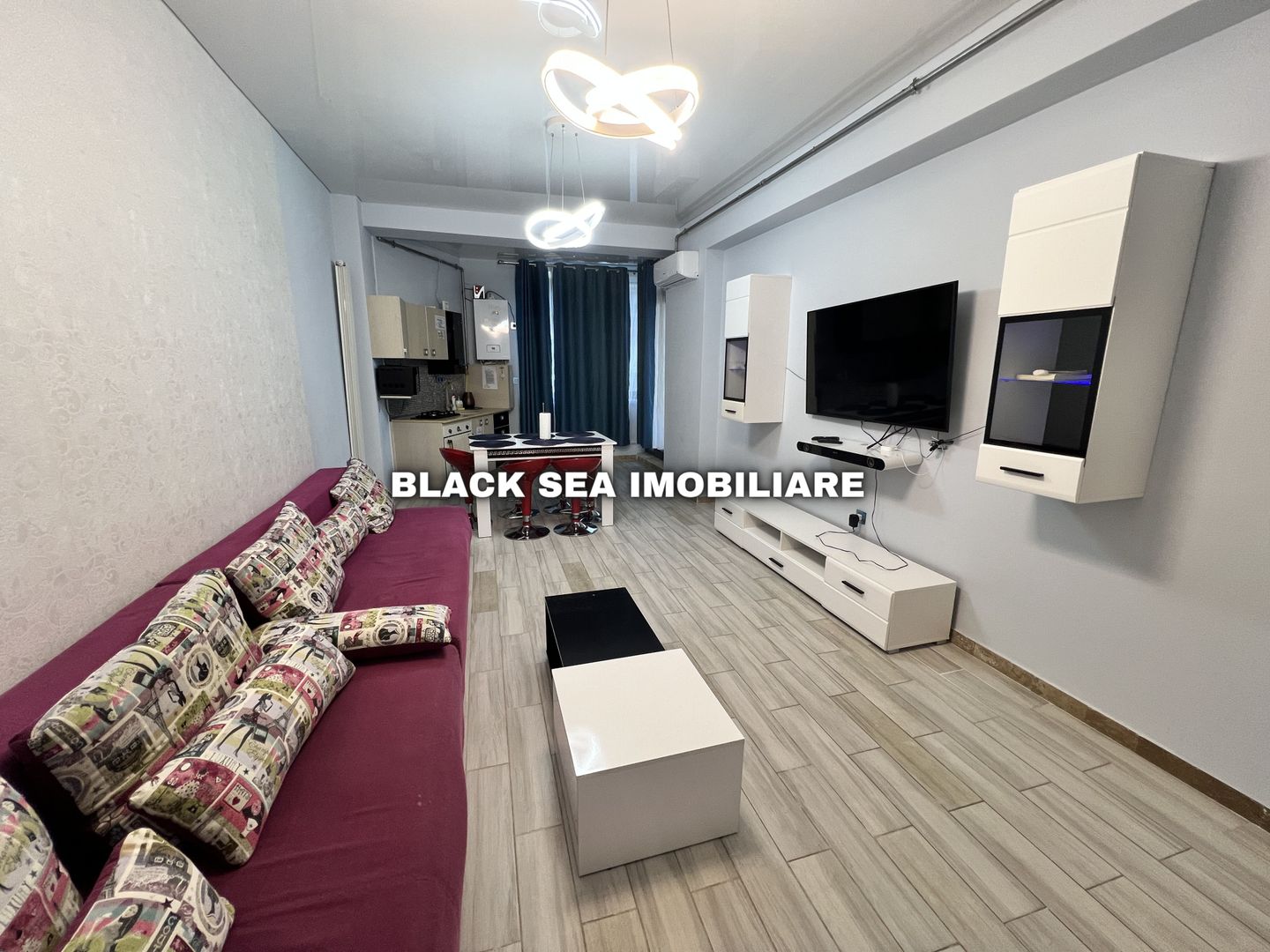Apartament 2 camere de vanzare, Prima linie la mare.- Ocazie - Poză 2