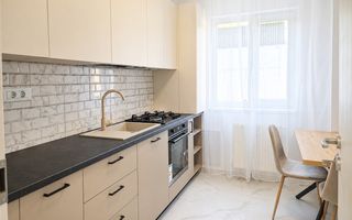 Apartament NOU mobilat 2 camere Dec 48 mp Bucium Visan 92000 euro - Poză 1