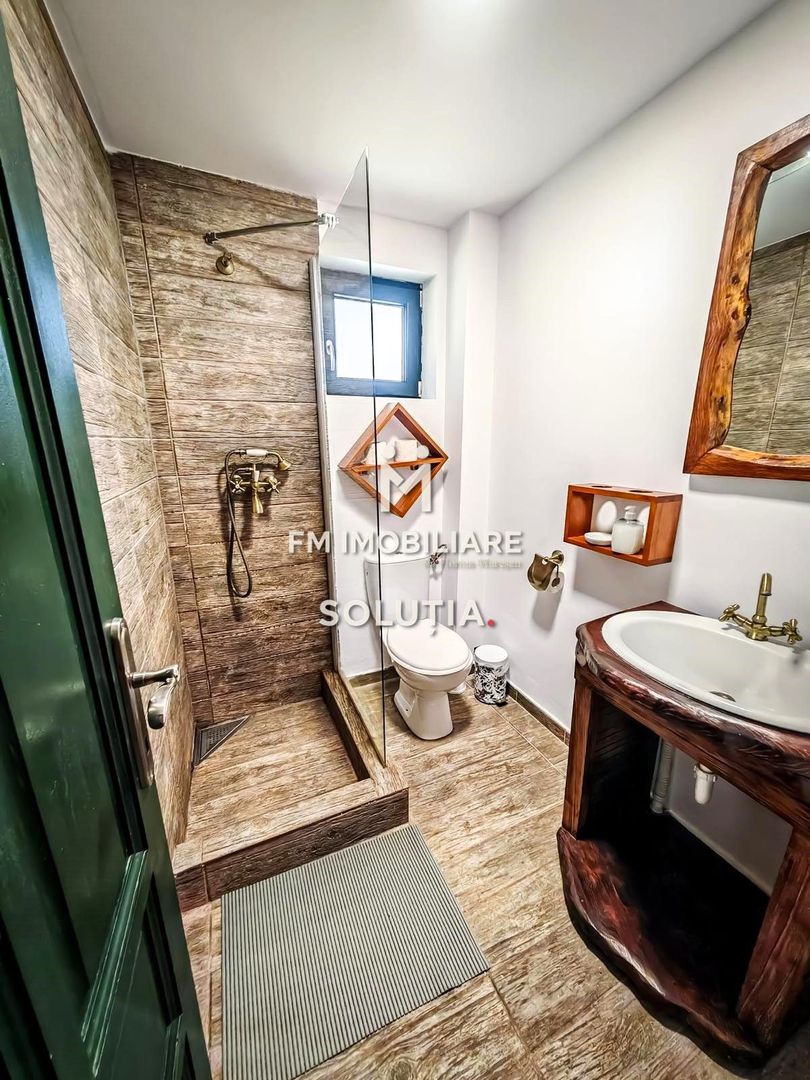 Pensiune agroturistică: 3 case tradiționale + teren în Desești - Poză 13