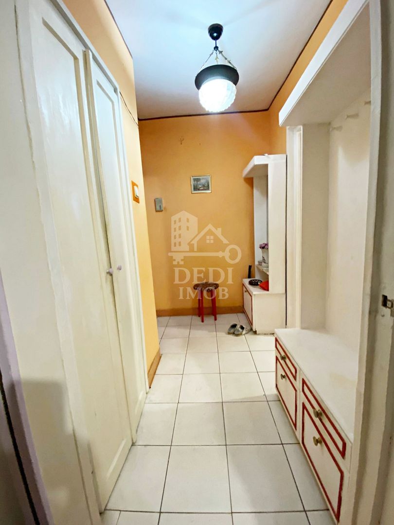 Apartament cu 2 camere de vanzare zona Rogerius, Oradea - Poză 5