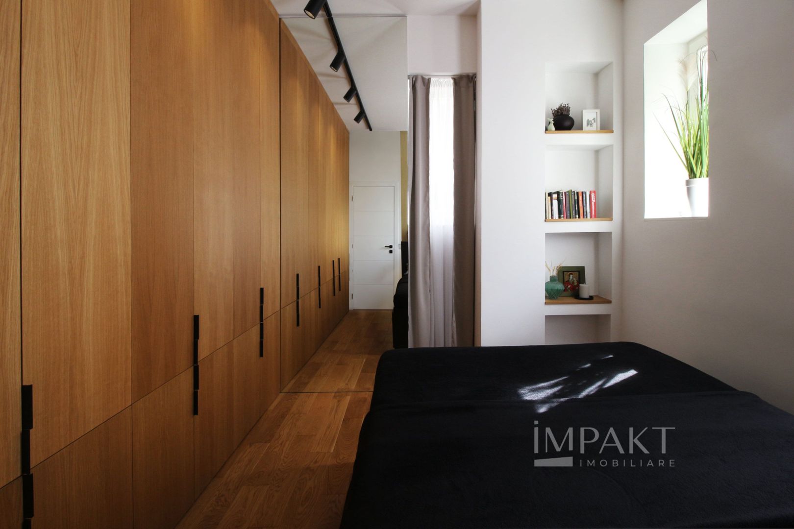Apartament modern cu 2 camere in centrul orasului view spre somes - Poză 3