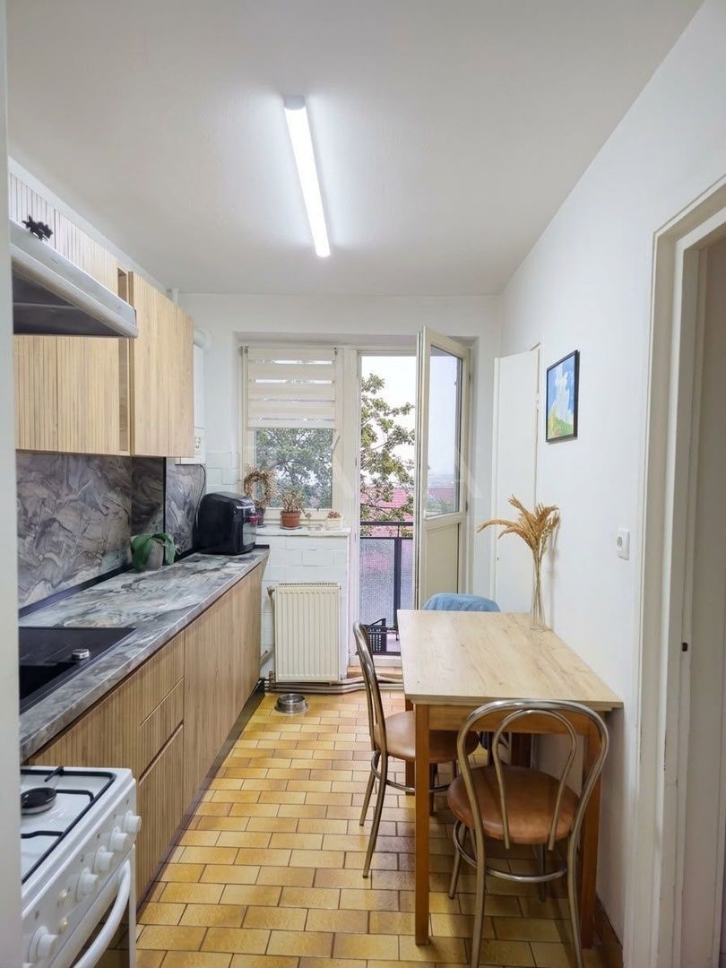 Apartament cu 3 camere, 2 balcoane, renovat complet în 2025. - Poză 3