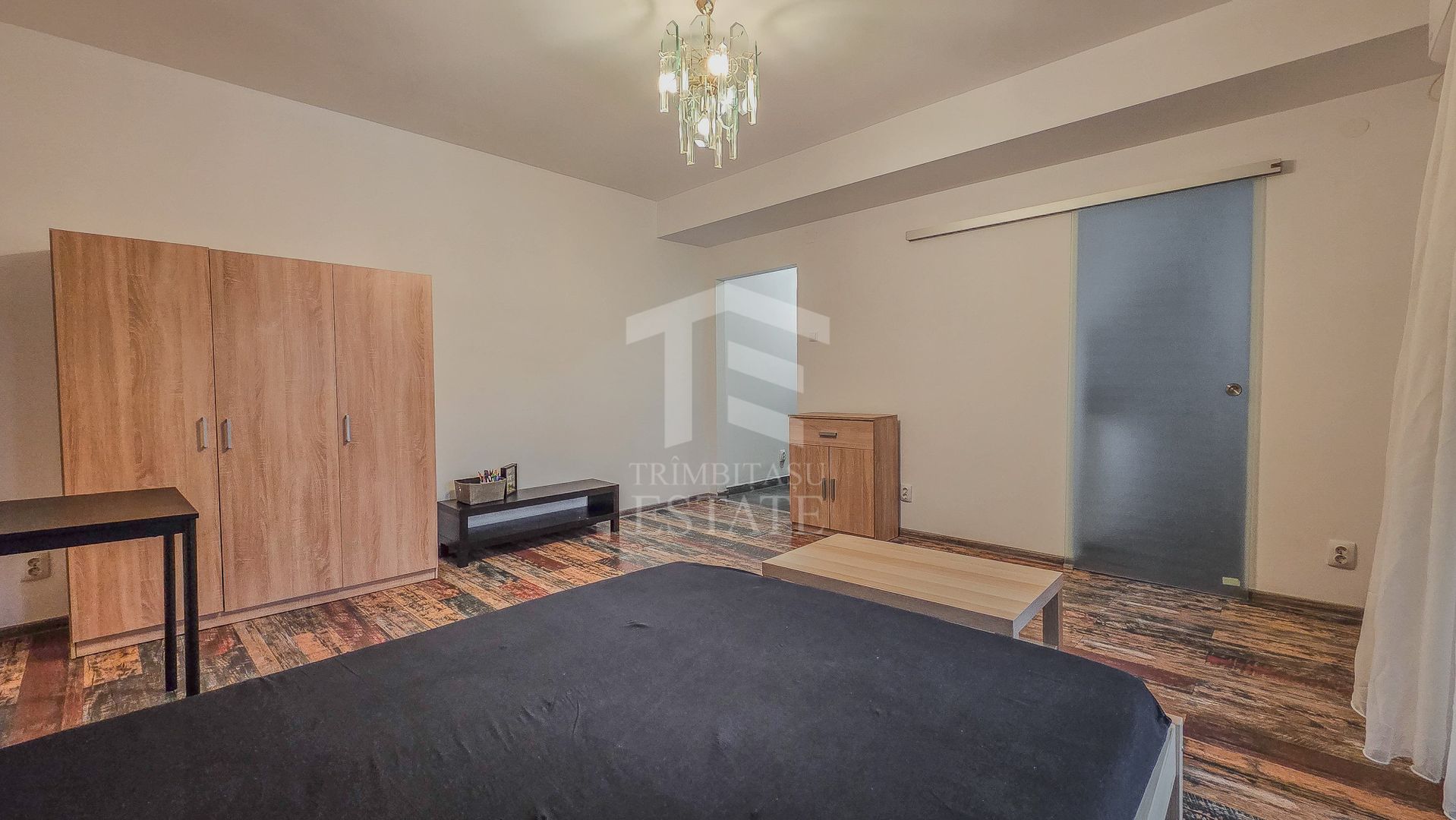 Garsonieră spațioasă de închiriat – Universitate | Str. Academiei - Poză 3