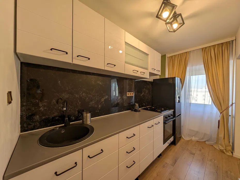 Garsonieră spațioasă 40mp cu vedere panoramică, Nerva Traian - Poză 1