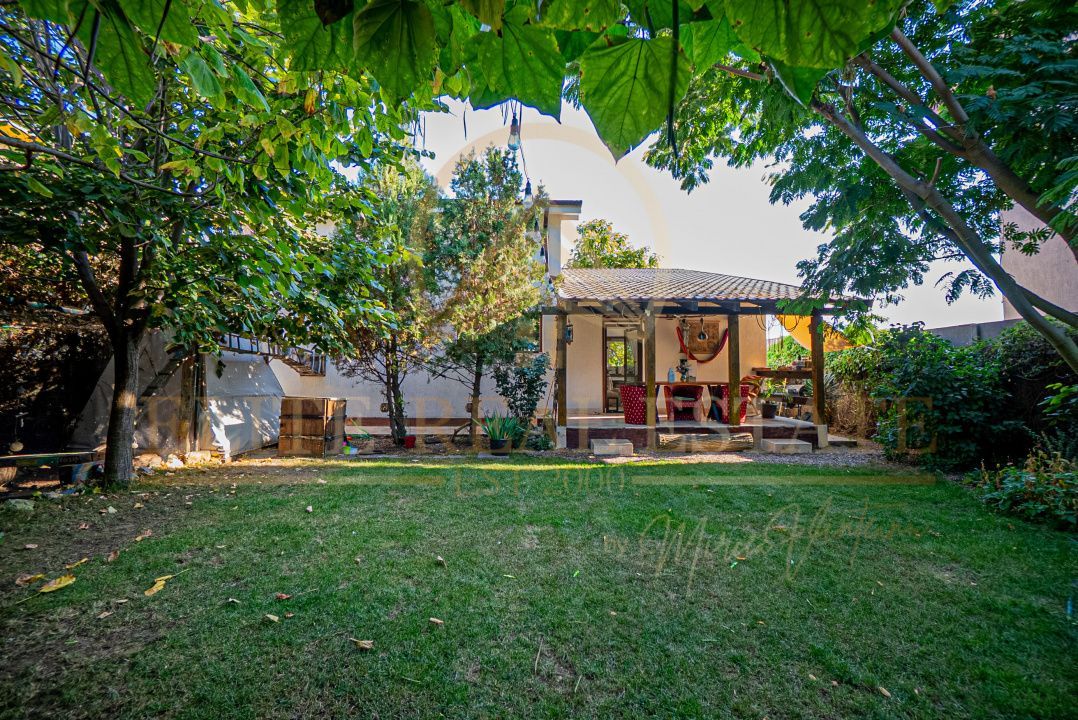 Viluta cocheta cu curte frumoasa in Mamaia Sat! - Poză 1