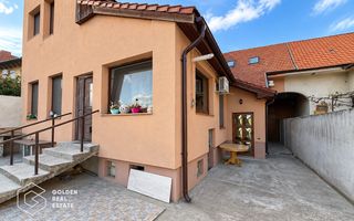 Casa individuala cu garaj si teren 556 mp, str Desseanu - Poză 2