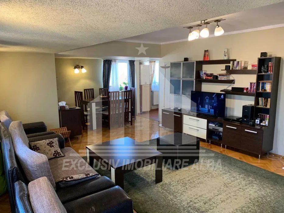 Apartament cu 3 camere decomandate, Centru - Poză 6
