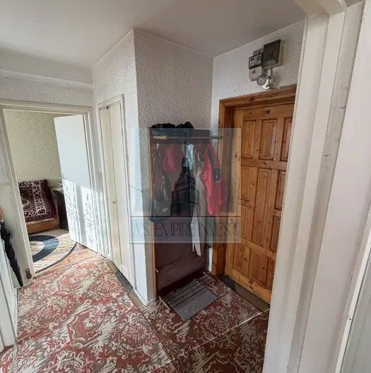 Apartament 3 camere , 60mp, Etj 2/3 - zona Râșnov/ISR - Poză 3