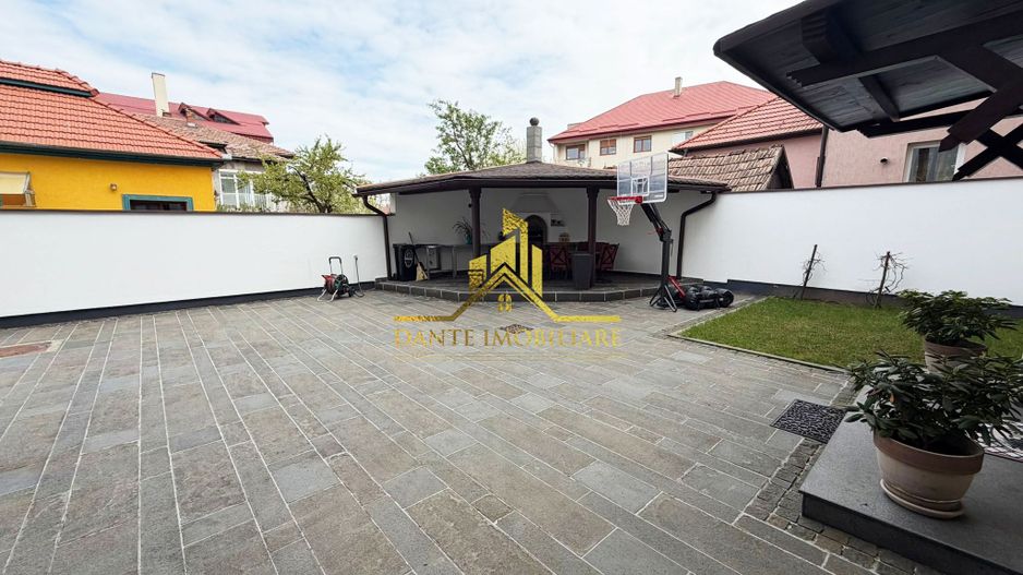 Casa, 6 camere, ultrafinisata, lux, curte, garaj, Andrei Muresanu - Poză 14