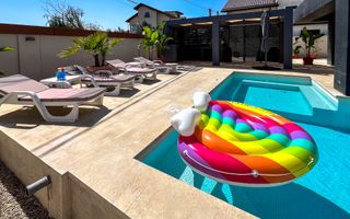 Ready to move  |  Vila premium cu piscina și jacuzzi încălzite - Poză 70