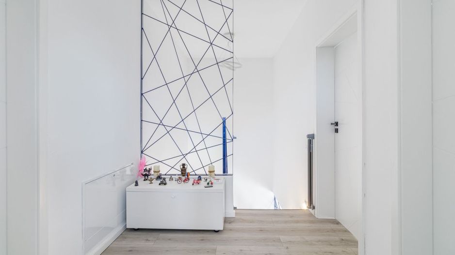 Casa Corbeanca P+1 cu 3 dormitoare si curte generoasa, terasa si loc de parcare - Poză 13