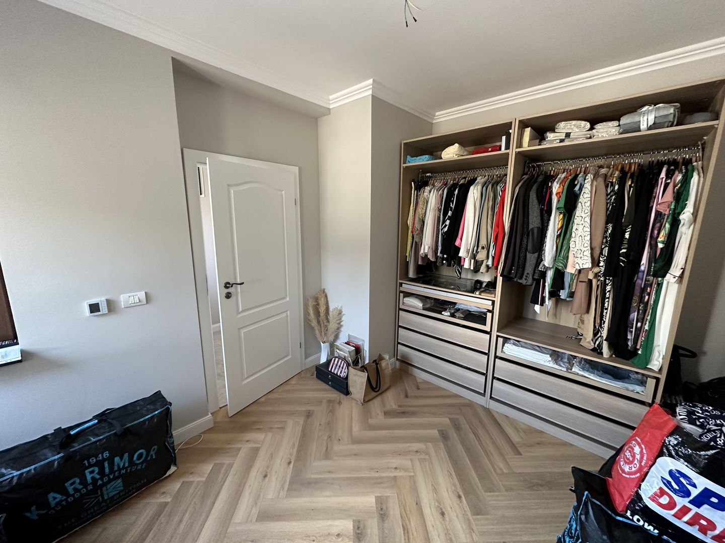 Duplex despartit prin spatiu tehnic  - teren 500mp - Poză 17