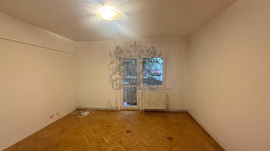 3 camere | B-dul Regina Elisabeta | Vis-a-vis de Parcul Cismigiu - Poză 4