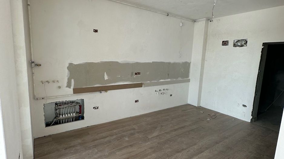 Apartment bloc nou cu lift si loc de parcare inclus - Poză 5