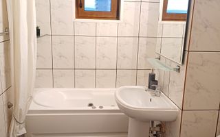 Apartament 3 camere decomandate, spatios si luminos – Bd. Pacurari, langa OMV/Kaufland - Poză 3