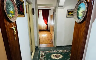 3 decomandate, centrala, 1 Mai - 110 000 Euro - Poză 11