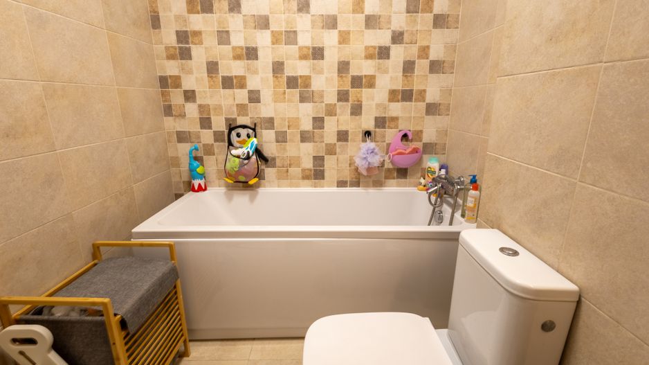 Apartament 3 camere, 71 mp | 2 băi | 2 locuri de parcare subterane | - Poză 8