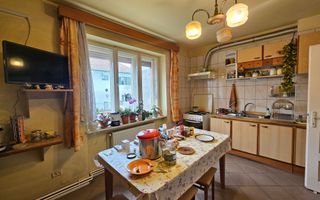 Casa 7 camere | Teren 1000 mp | 270 mp utili | Sub Arini - Poză 12