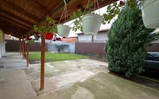 Casă Ploiești – Strada Arborilor nr. 59 -400 mp Teren -4 Camere - Poză 1