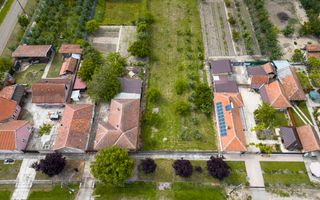 Teren intravilan in comuna Cermei - Poză 9