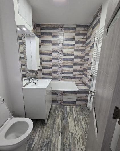 Apartament 2 camere decomandat, zona 1 Mai - Poză 3