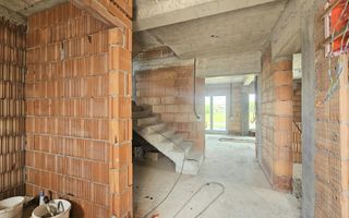 Casa noua 4 camere, 3 bai - Poză 3