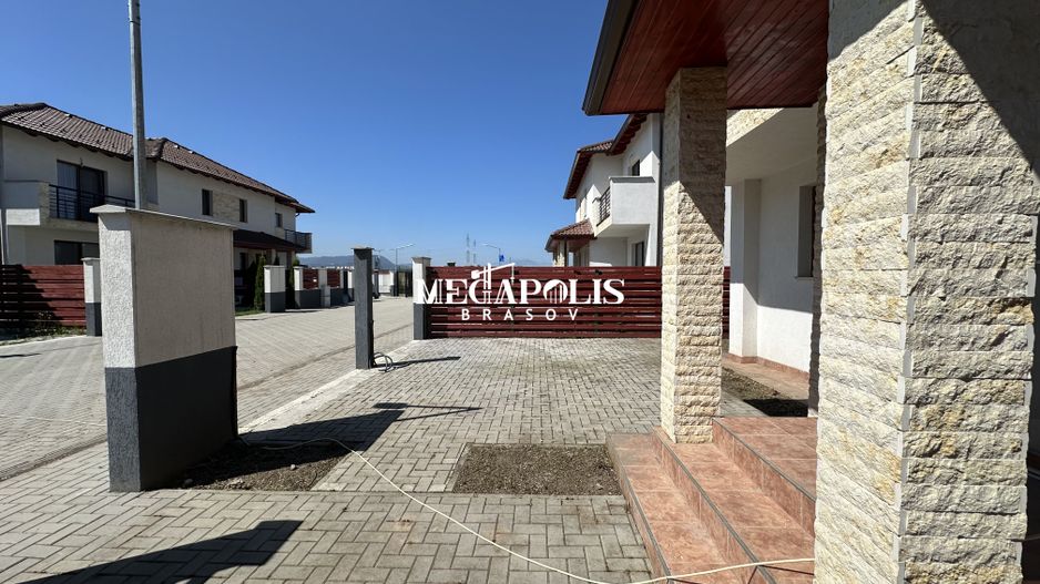 Intrarea in Sanpetru / Cartier Privat / Credit - Poză 28
