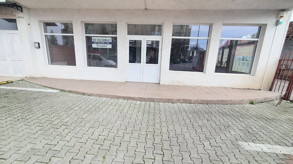 Spatiu comercial 300mp utili+parcari zona Gara Mică 5 eur mp - Poză 6