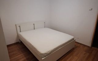 Apartament cu 4 camere, etaj 1, zonă excelentă. - Poză 3