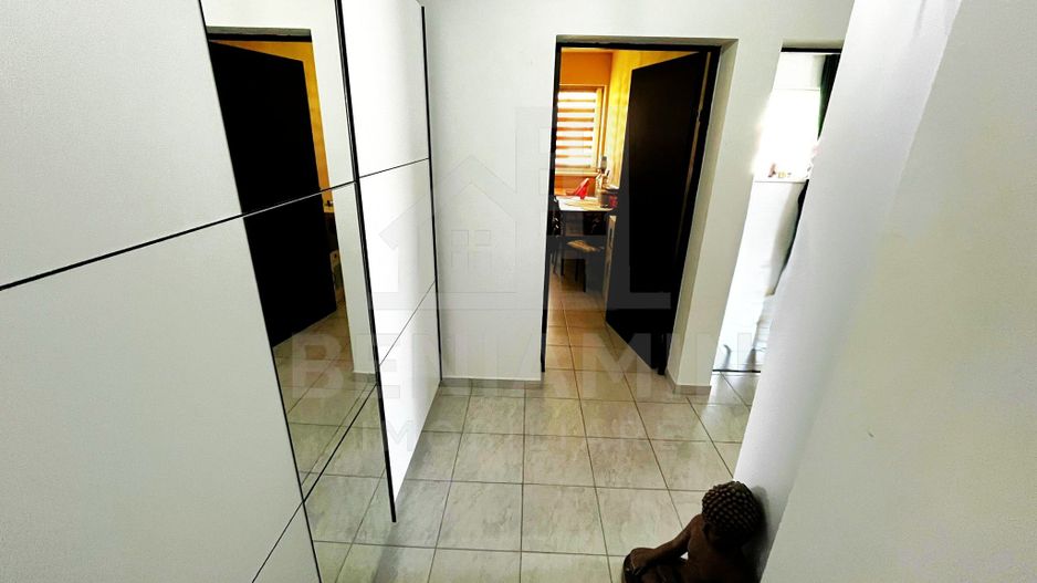 Studio-Parter-38mp-Centrala Termica-Terasa-Sanpetru-Mobilat-Utilat - Poză 6
