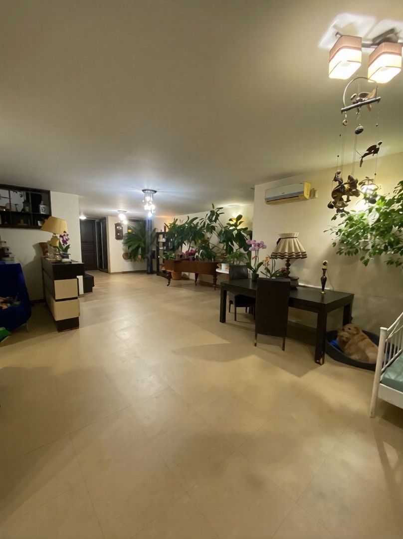 Casă modernă, finisaje premium – structură pe 5 niveluri - Poză 2