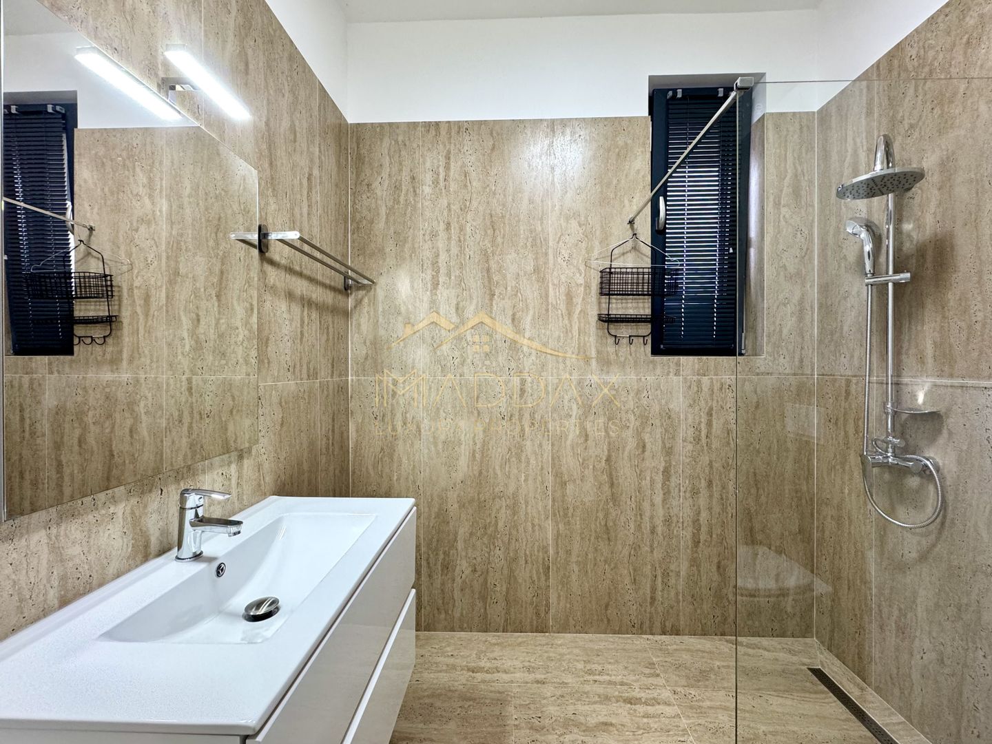 Apartament cu 3 camere *prima inchirere* // zona Herastrau - Poză 45