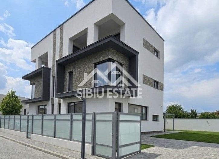 Casa 3 dormitoare, 3 bai, terasa Sibiu, Selimbar - Poză 3