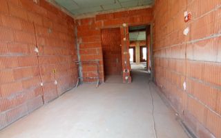 Sanandrei, Duplex pe Parter, 3 dormitoare, 2 Bai, Pozitie excelenta - Poză 6