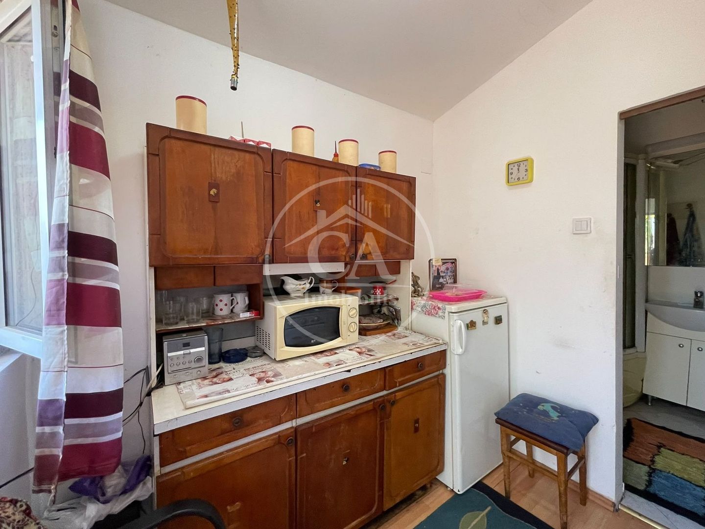 Casa de vanzare cu 2 camere in zona Sintelec, Bihor. - Poză 5